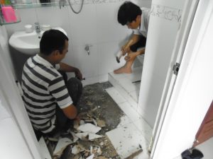Dich vụ chuyên chống thấm nhà vệ sinh, nhà tắm Dịch vụ chuyên chống thấm nhà vệ sinh