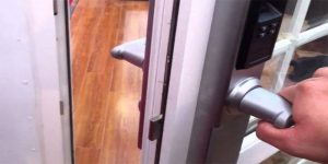 Báo giá cửa nhựa lõi thép